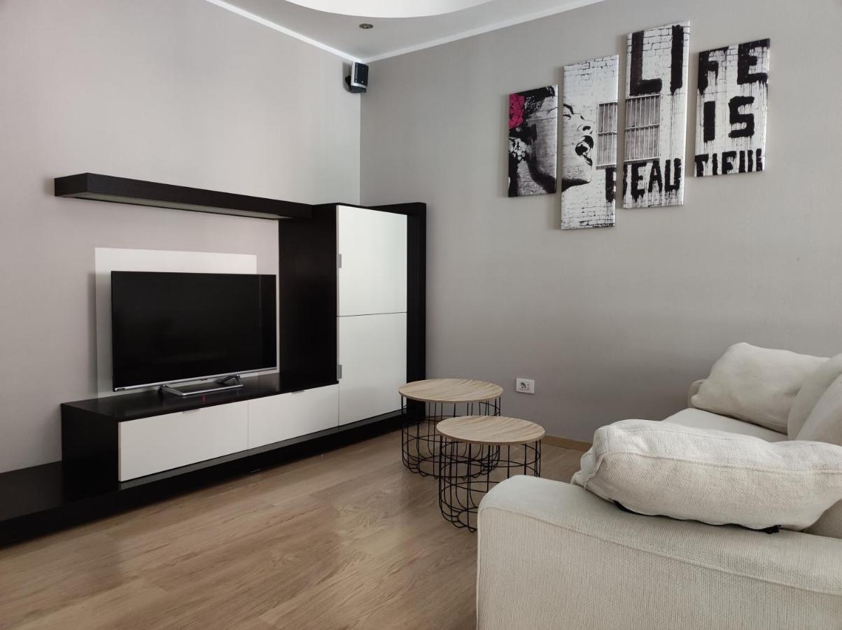 Qu4Ttro Apartman Riva del Garda Kültér fotó