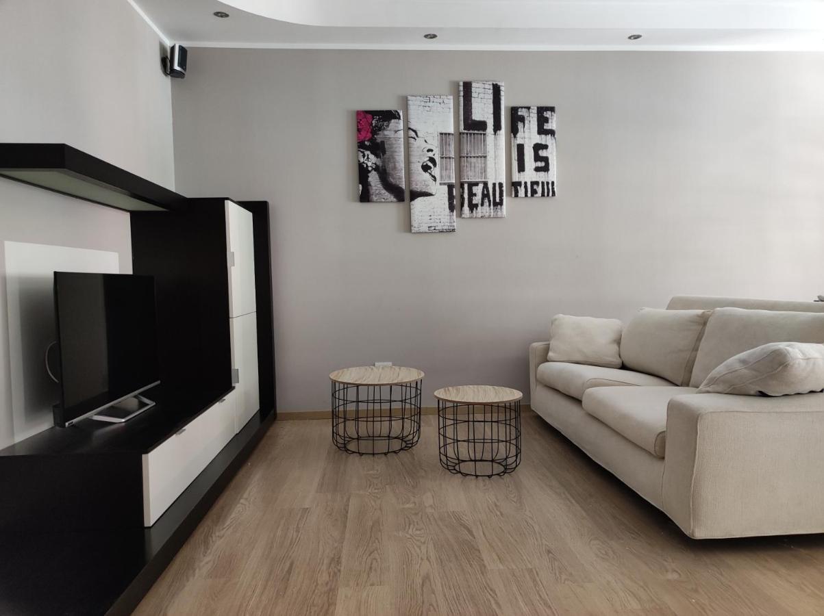Qu4Ttro Apartman Riva del Garda Kültér fotó